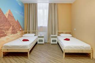 Гостиница Вокруг света Екатеринбург Место  в двухместном номер с двумя односпальными кроватями-4